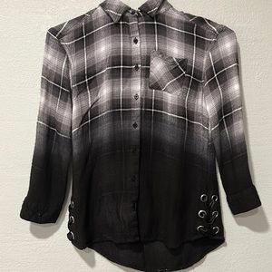Girls size 10 SUPER SOFT plaid shirt .